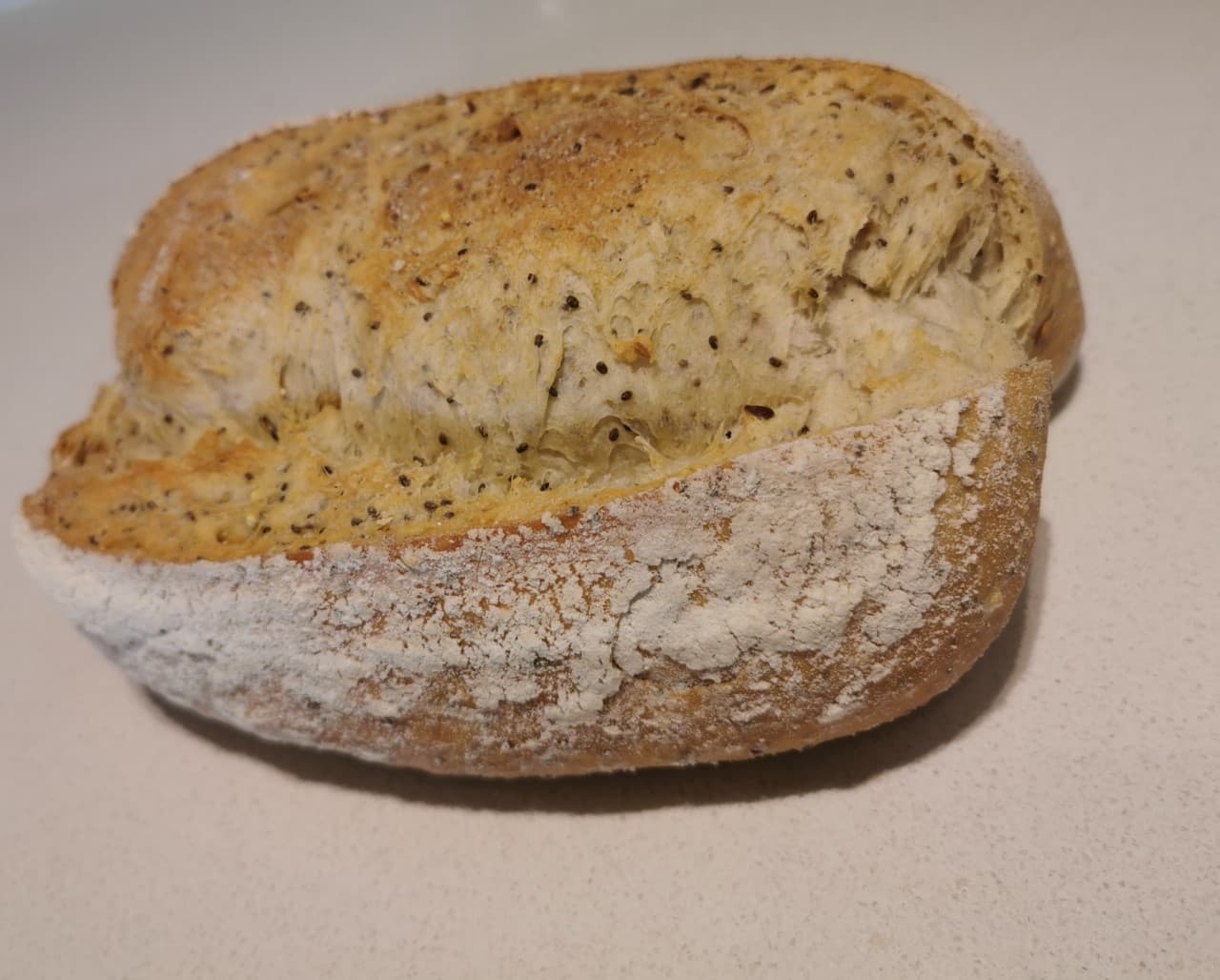 Chia/Boekweit Desembrood